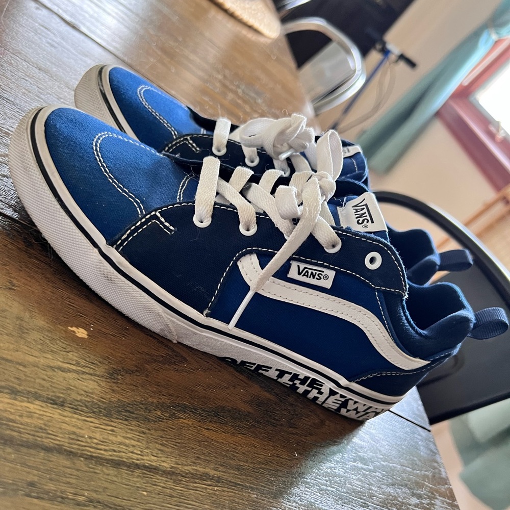 Kids size 5 vans